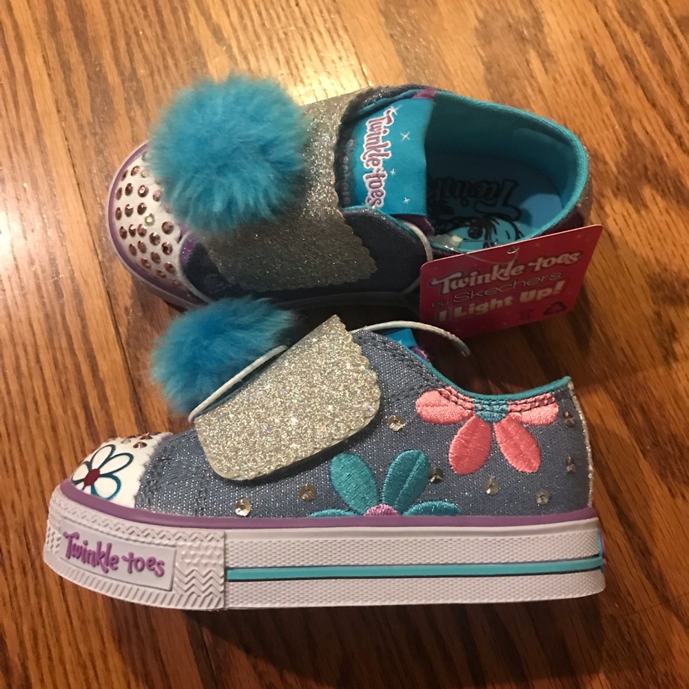 Twinkle toes Daisy Days - Picture 4 of 6